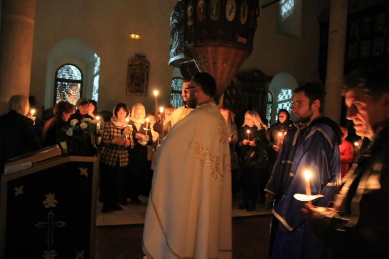 Васкршња поноћна Литургија-Тијабарска црква,Пирот